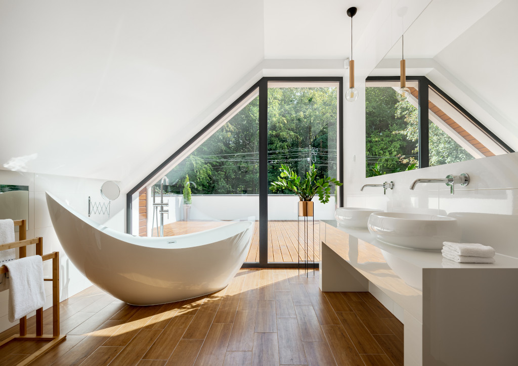 Luxury Bathroom Interior Design Projects by Meshberg Group
